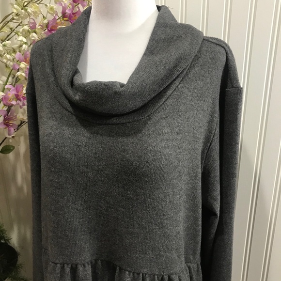 Plus XXL Cowl Grommet Fall Lace Up Peplum Top - Picture 8 of 11